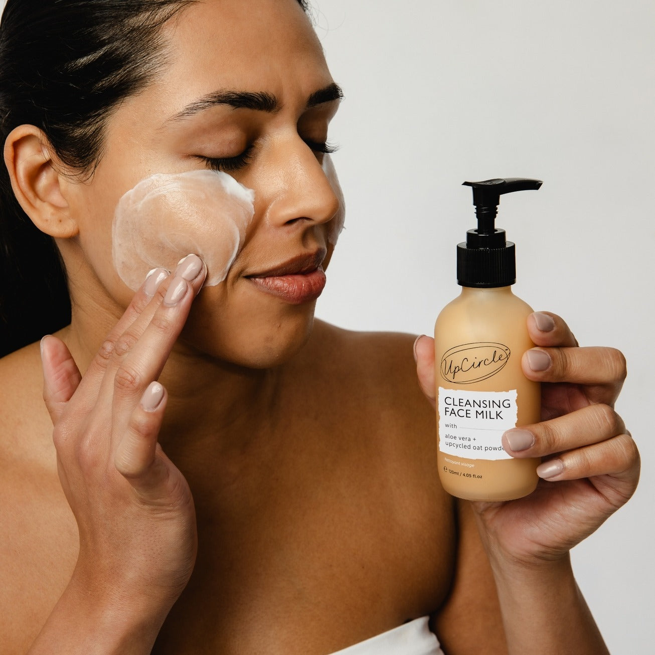 Leite de Limpeza Facial Vegan – Aveia Reciclada